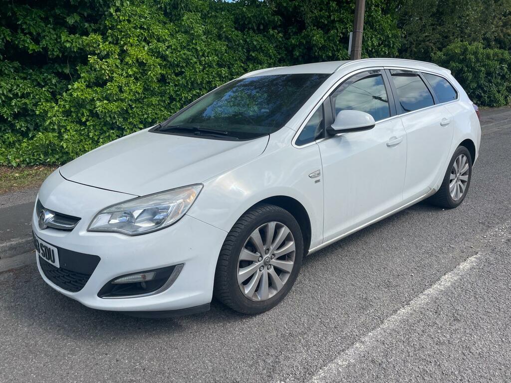 Vauxhall Astra 1.6 16V Se Sports Tourer Euro 5 White