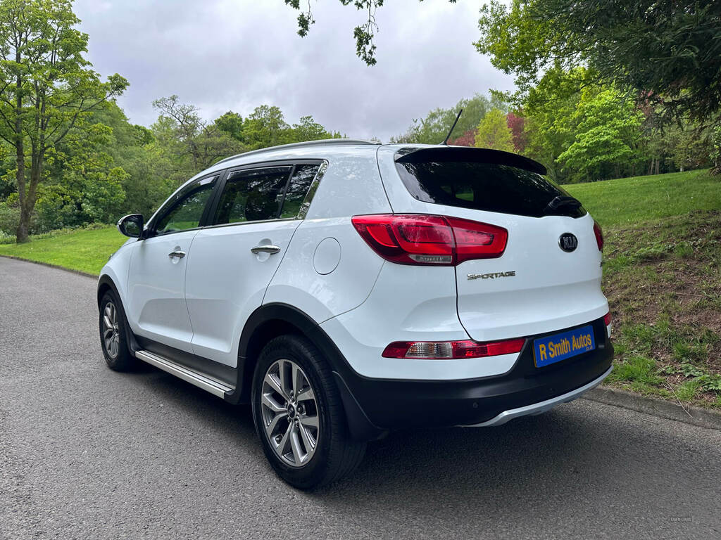 Kia Sportage 1.7 Crdi Isg 2 VNZ3210 White #3