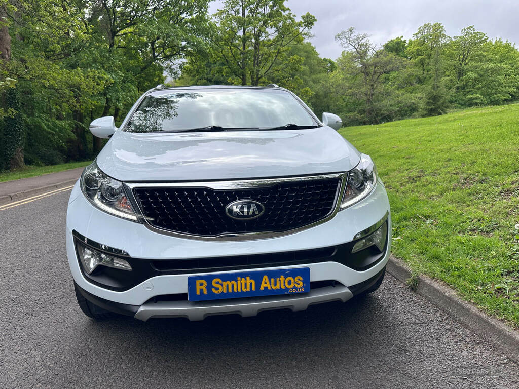 Kia Sportage 1.7 Crdi Isg 2 VNZ3210 White #4