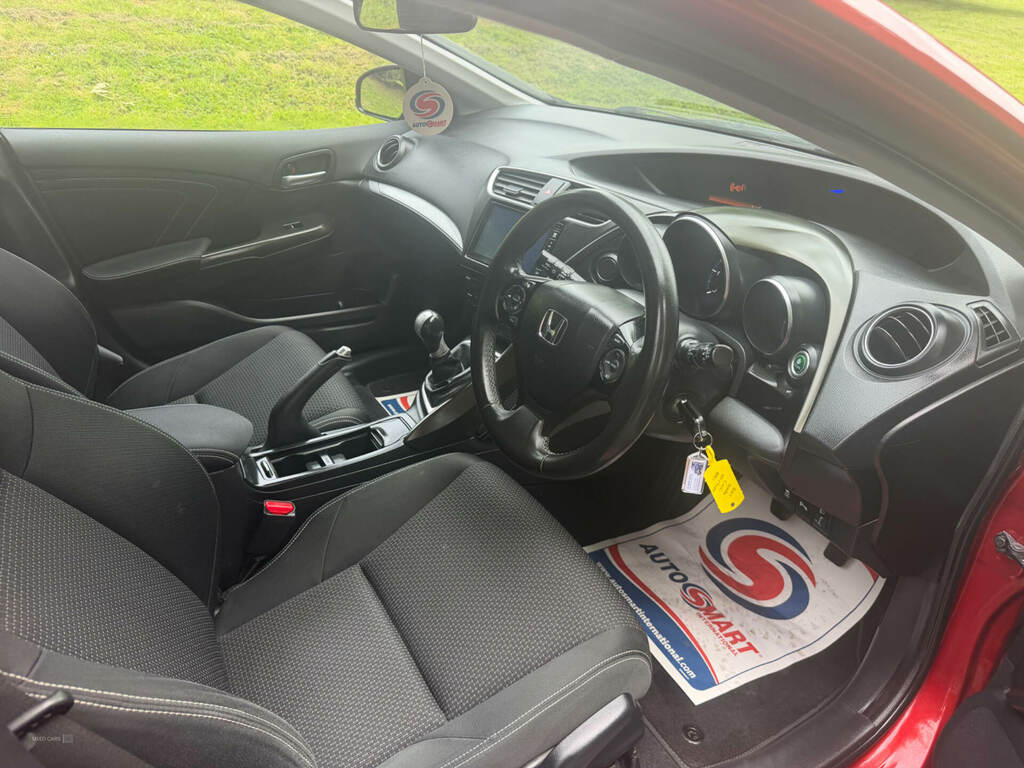 Honda Civic 1.6 I-dtec Se Plus Nav ST17LVX Red #5
