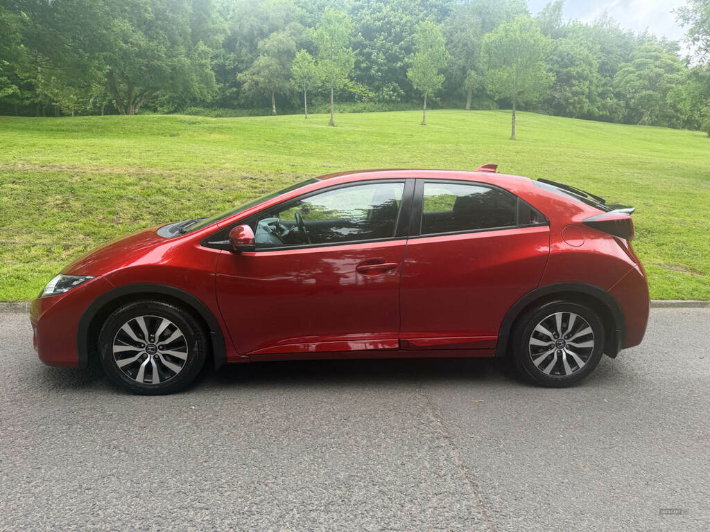 Honda Civic 1.6 I-dtec Se Plus Nav ST17LVX Red #3