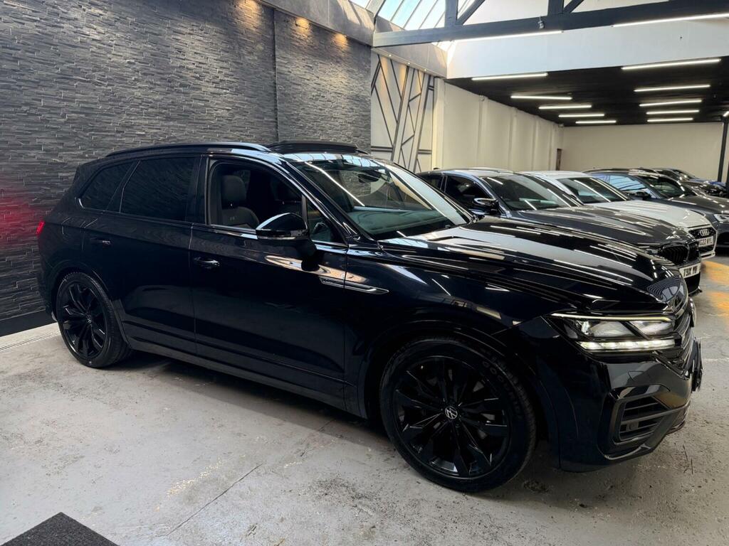 Volkswagen Touareg 3.0 Tsi V6 Black Edition Tiptronic 4Motion Euro 6 LD71ZLO Black #3
