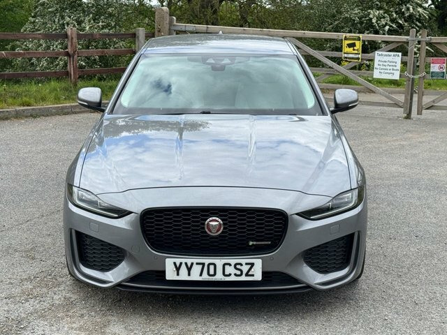 Jaguar XE D180 R-dynamic Se Saloon YY70CSZ Grey #2