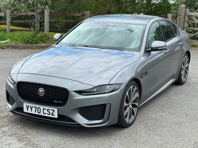 Jaguar XE D180 R-dynamic Se Saloon YY70CSZ Grey #4
