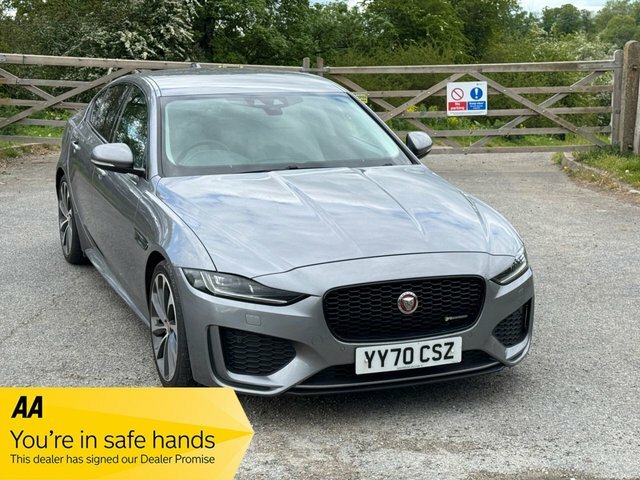 Jaguar XE D180 R-dynamic Se Saloon Grey