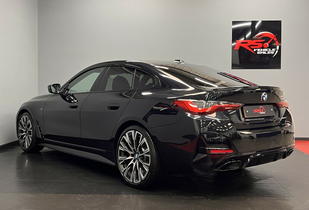 BMW 4 Series Gran Coupe Hatchback 3.0 M440i Mht Hatchback Hybri EF22ZGA Black #2