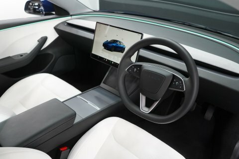 Tesla Model 3 Long Range Rwd
