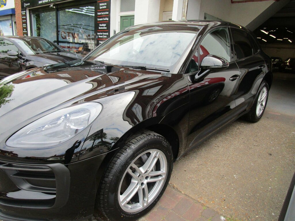 Porsche Macan 2.0T Pdk 4Wd Euro 6 Ss SW72DWG Black #4