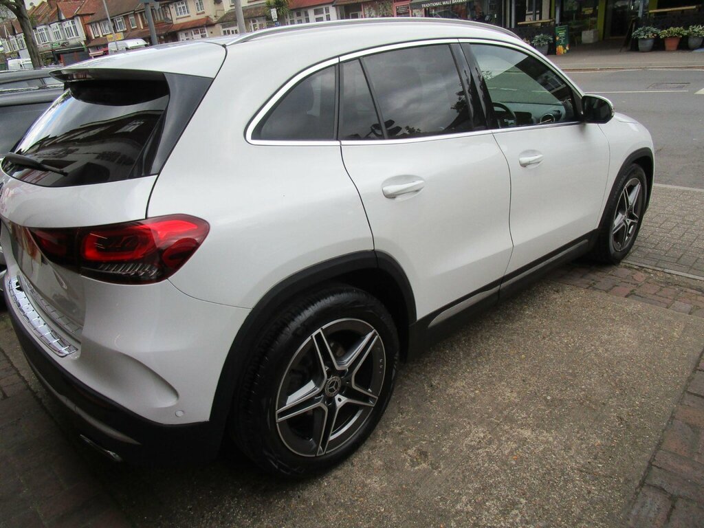 Mercedes-Benz GLA Class 2.0 Gla200d Amg Line Executive 8G-dct Euro 6 S KO21VPP White #5