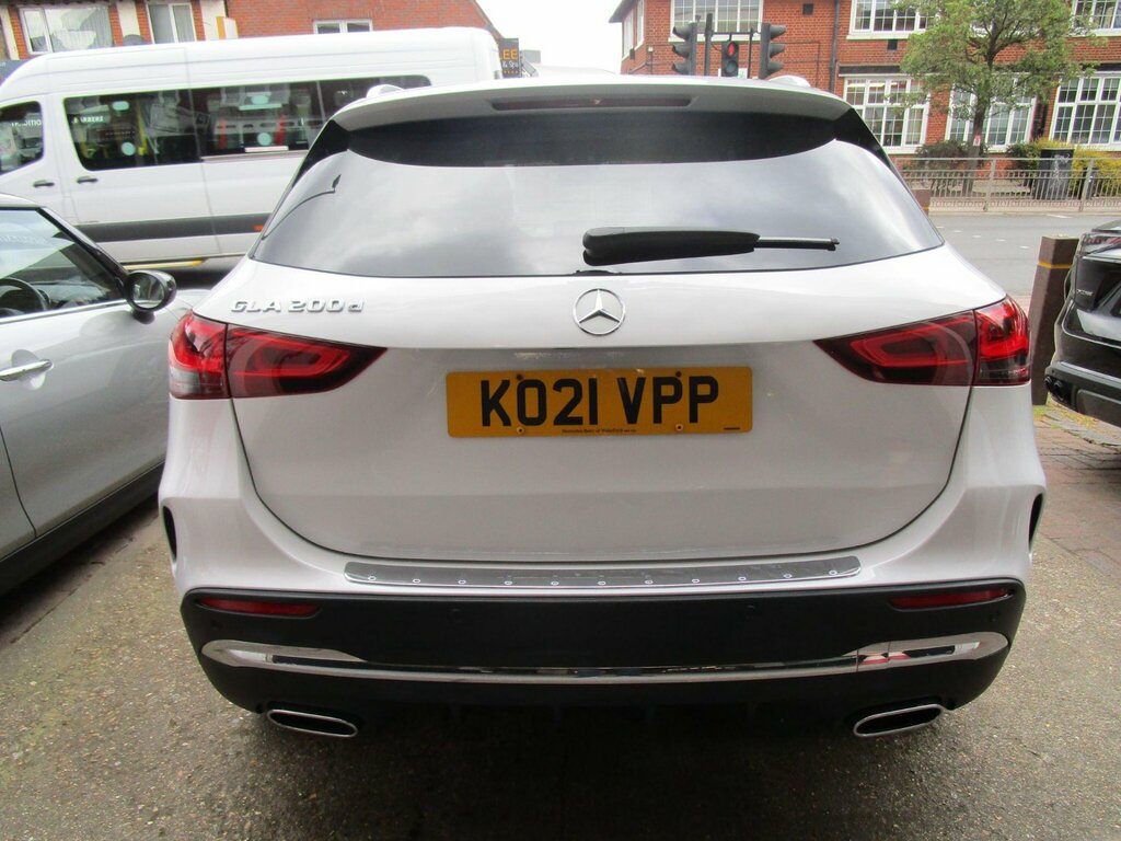 Mercedes-Benz GLA Class 2.0 Gla200d Amg Line Executive 8G-dct Euro 6 S KO21VPP White #6