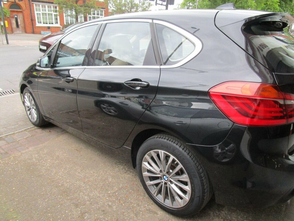 BMW 2 Series Active Tourer 1.5 218I Luxury Dct Euro 6 Ss Black #4