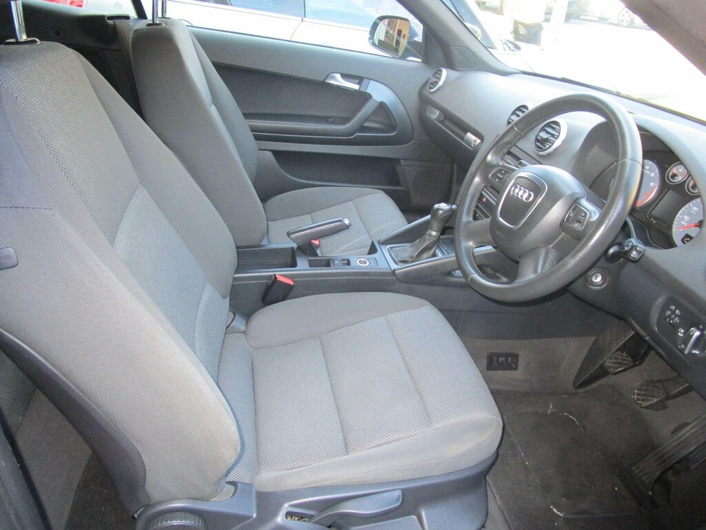Audi A3 Cabriolet 1.6L Technik Blue #14