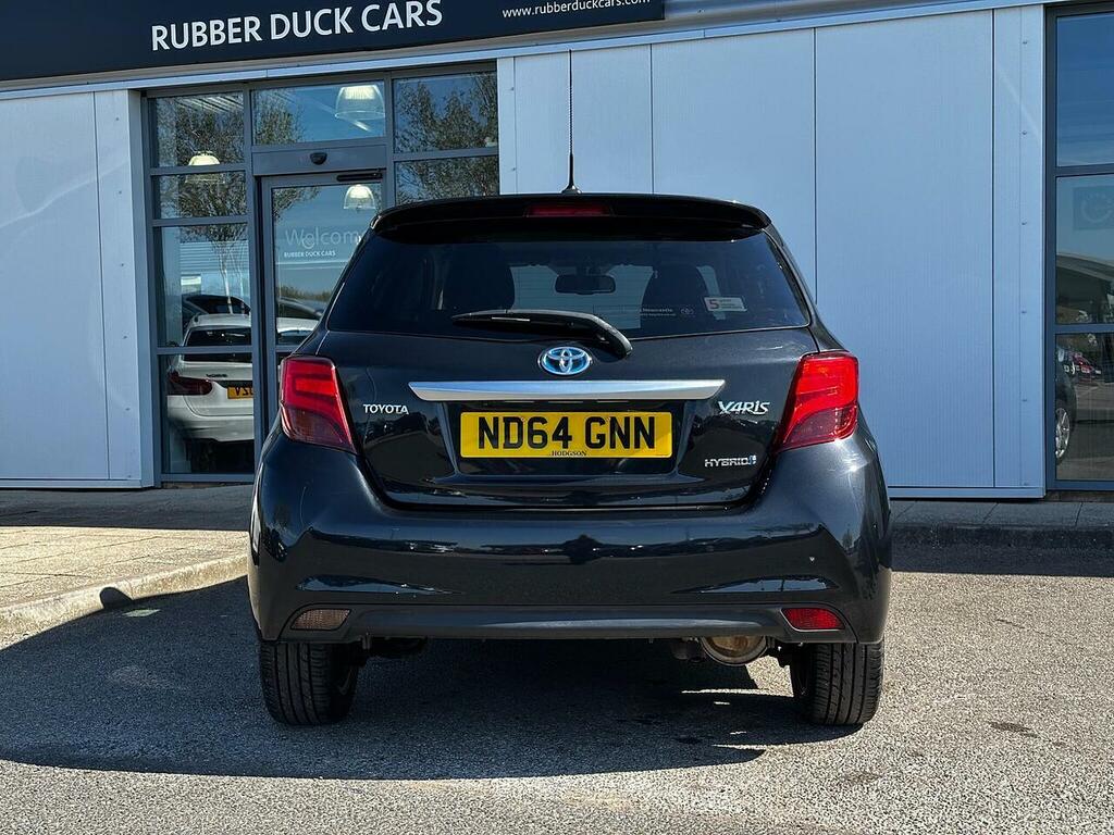 Toyota Yaris 1.5 Vvt-h Excel E-cvt Euro 6 15In Alloy Black #6
