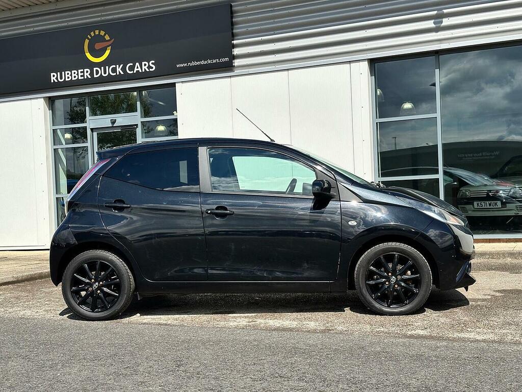 Toyota Aygo 1.0 Vvt-i X-style Hatchback Euro SO17AFF Black #4