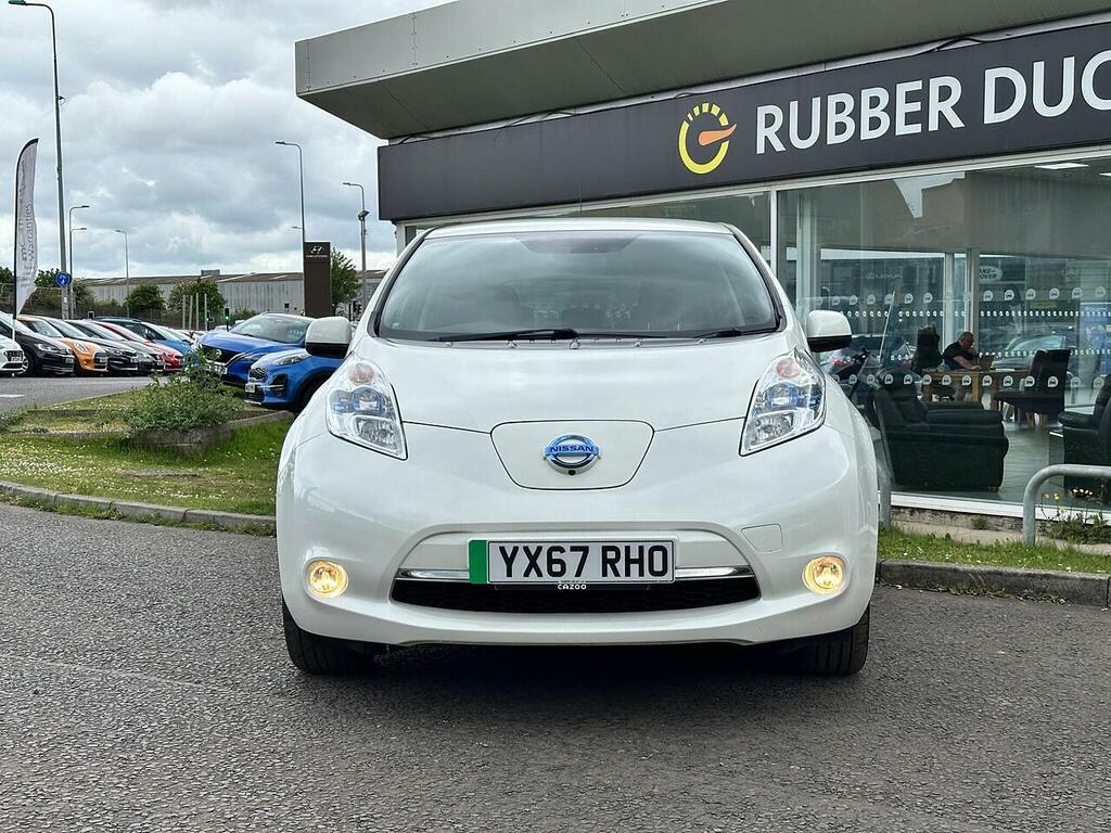 Nissan Leaf 30Kwh Tekna YX67RHO White #2