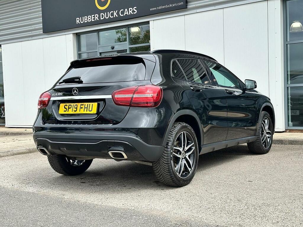 Mercedes-Benz GLA Class 1.6 Gla180 Urban Edition Suv 7G-dct Eur SP19FHU Black #5