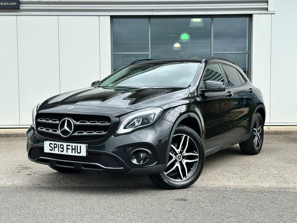 Mercedes-Benz GLA Class 1.6 Gla180 Urban Edition Suv 7G-dct Eur SP19FHU Black #3