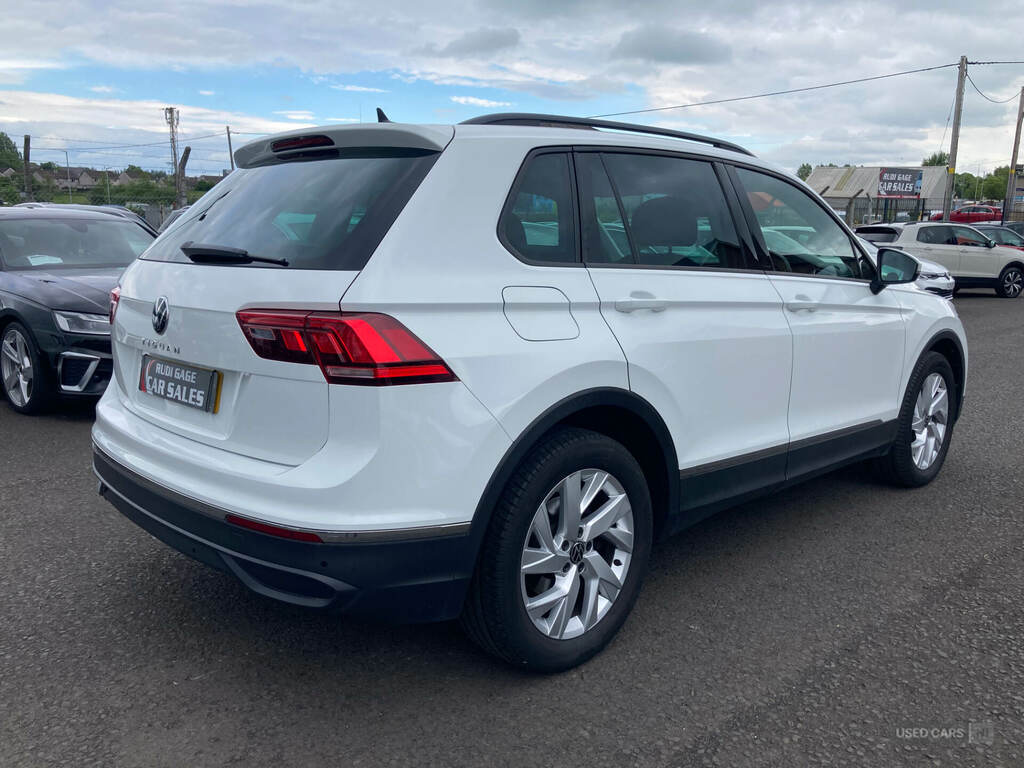 Volkswagen Tiguan 2.0 Tdi Life MT72LWO White #5