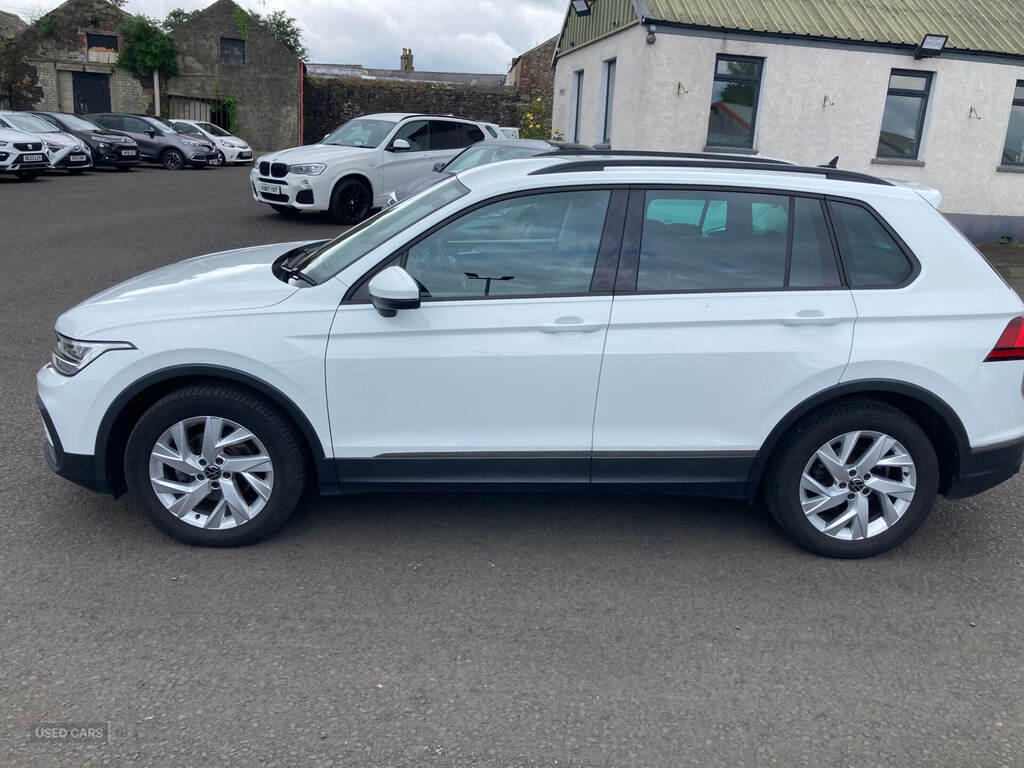 Volkswagen Tiguan 2.0 Tdi Life MT72LWO White #4