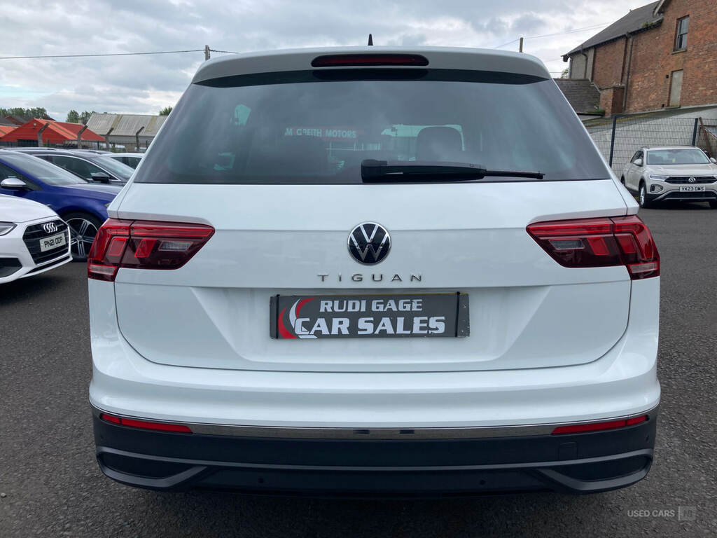 Volkswagen Tiguan 2.0 Tdi Life MT72LWO White #6