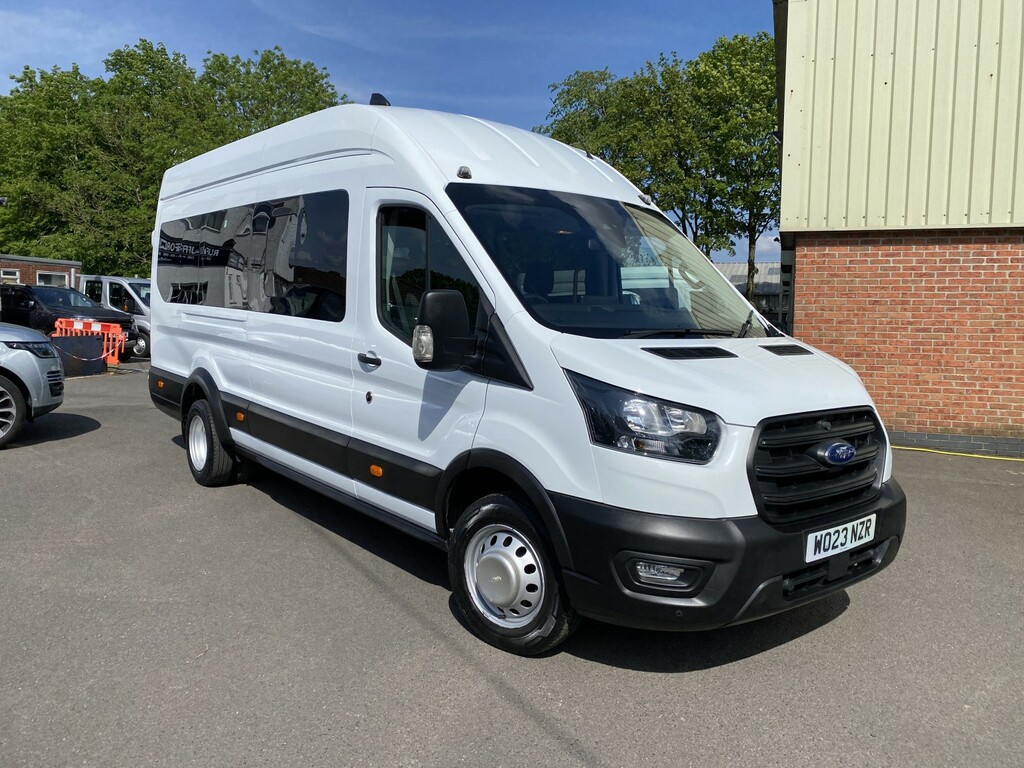 Ford Transit Custom Minibus 2.0 Transit Trend Minibus 460 L4 2.0L Ecob White