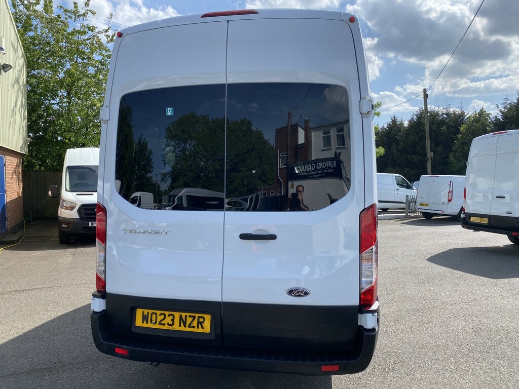 Ford Transit Custom Minibus 2.0 Transit Trend Minibus 460 L4 2.0L Ecob WO23NZR White #4
