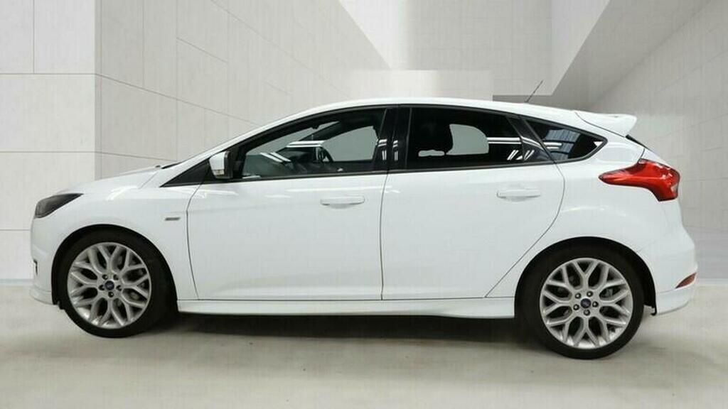 Ford Focus Hatchback 1.5T Ecoboost St-line Euro 6 Ss White #6