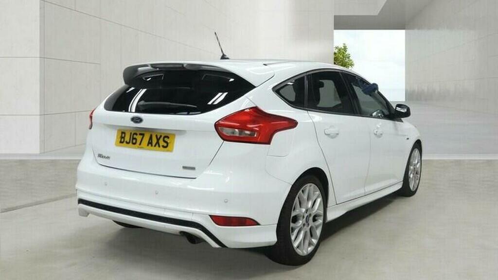 Ford Focus Hatchback 1.5T Ecoboost St-line Euro 6 Ss White #4
