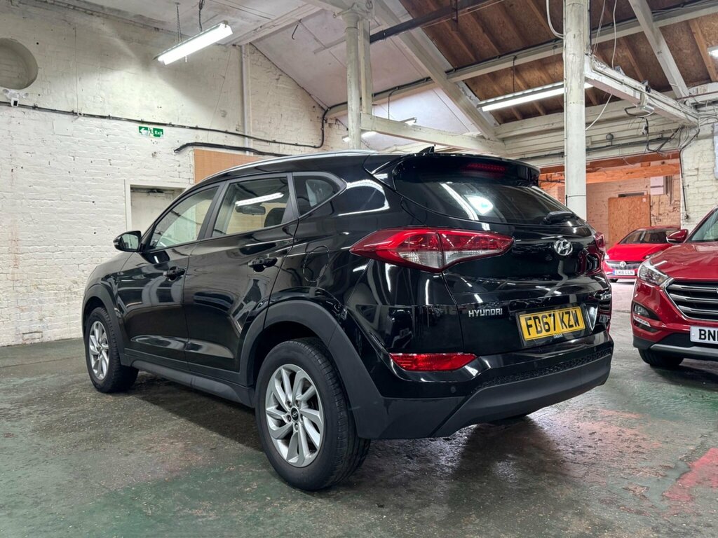 Hyundai Tucson 1.6 Gdi Blue Drive Se Nav Euro 6 Ss FD67KZW Black #6