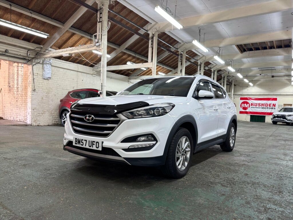 Hyundai Tucson 1.7 Crdi Blue Drive Se Euro 6 Ss BM57UFO White #4