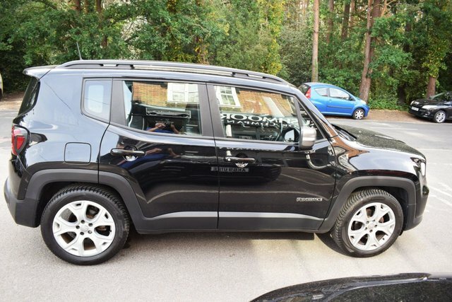 Jeep Renegade 2019 1.0 Gse T3 Limited Suv Euro Black #4