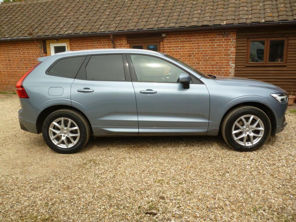 Volvo XC60 Suv 2.0 D4 Momentum Pro Awd Euro 6 Ss YG67SKV Blue #4