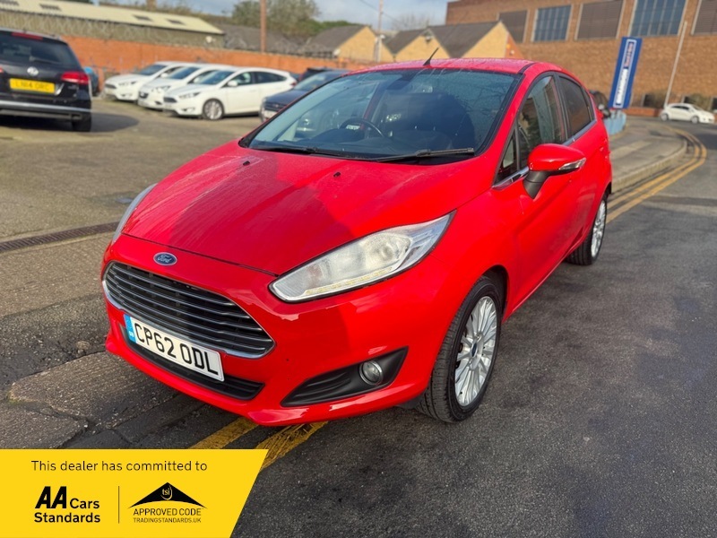 Ford Fiesta 1.6 Titanium Powershift Euro CP62ODL Red #2