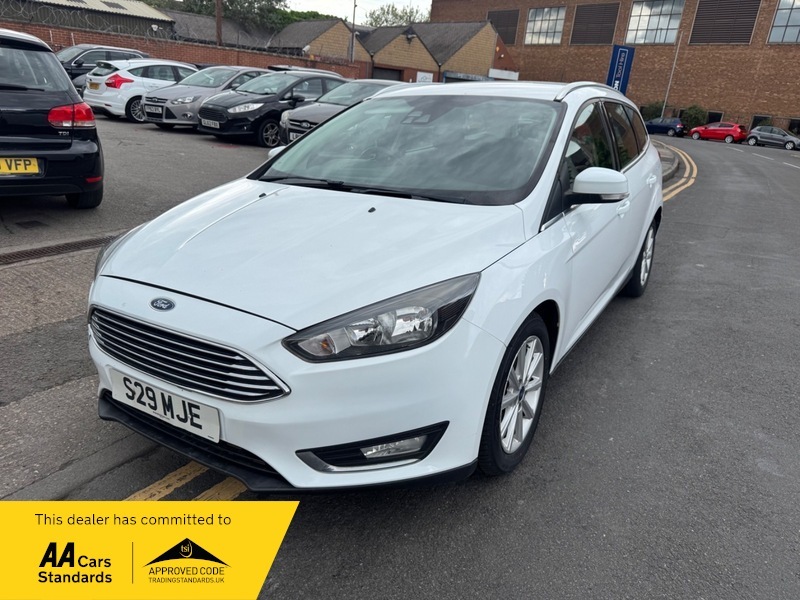 Ford Focus 1.6 Titanium Powershift Euro White