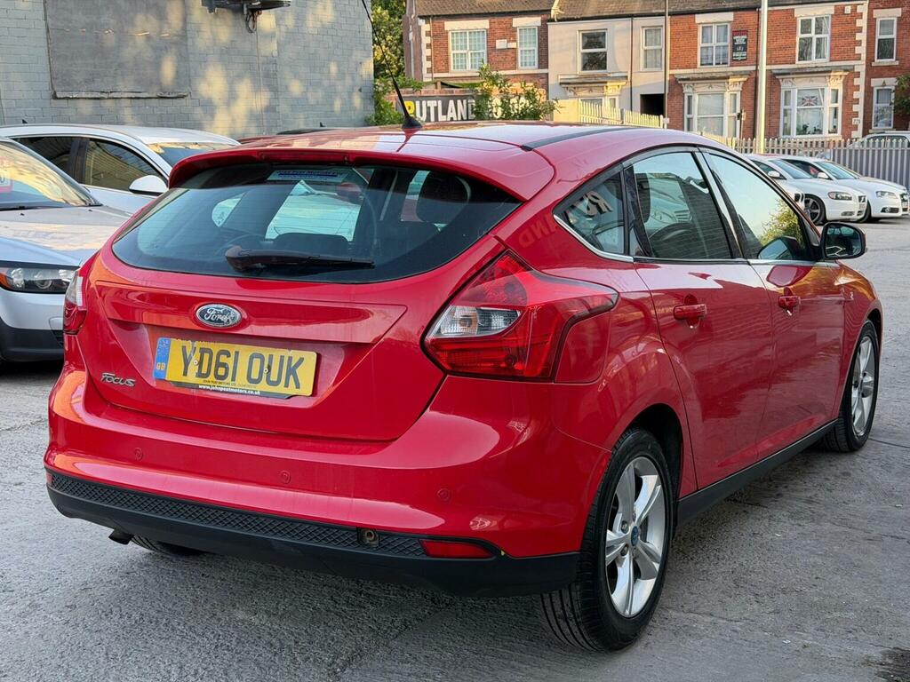 Ford Focus 1.6 Tdci Zetec Euro 5 Ss YD61OUK Red #4