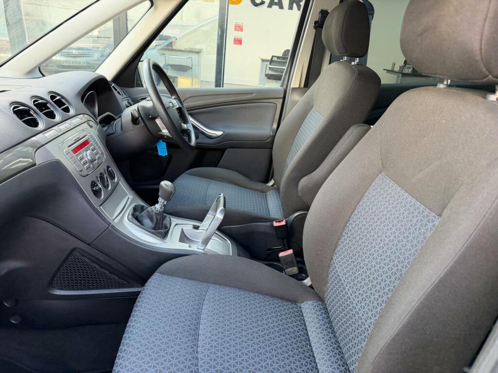 Ford Galaxy Ghia 1.8 Silver #15