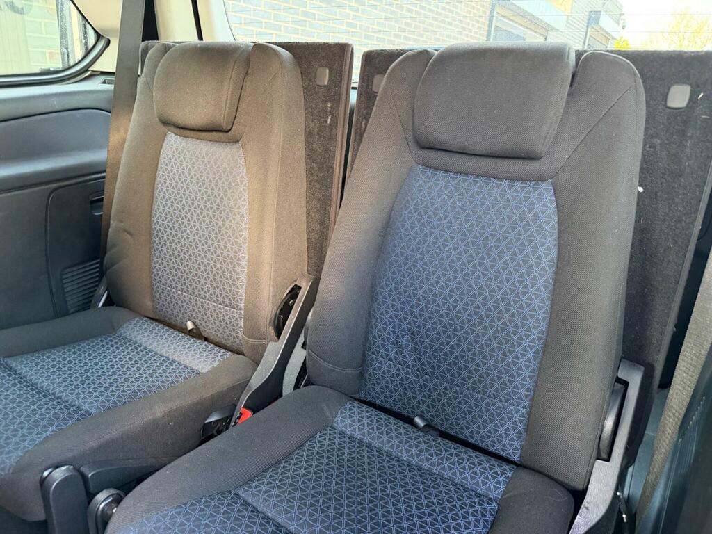 Ford Galaxy Ghia 1.8 Silver #33
