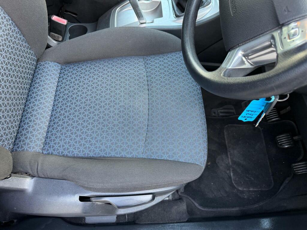 Ford Galaxy Ghia 1.8 Silver #13