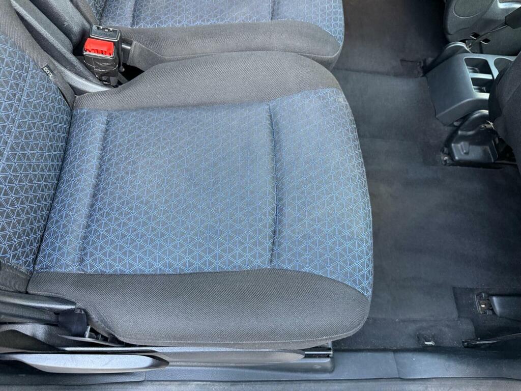 Ford Galaxy Ghia 1.8 Silver #23