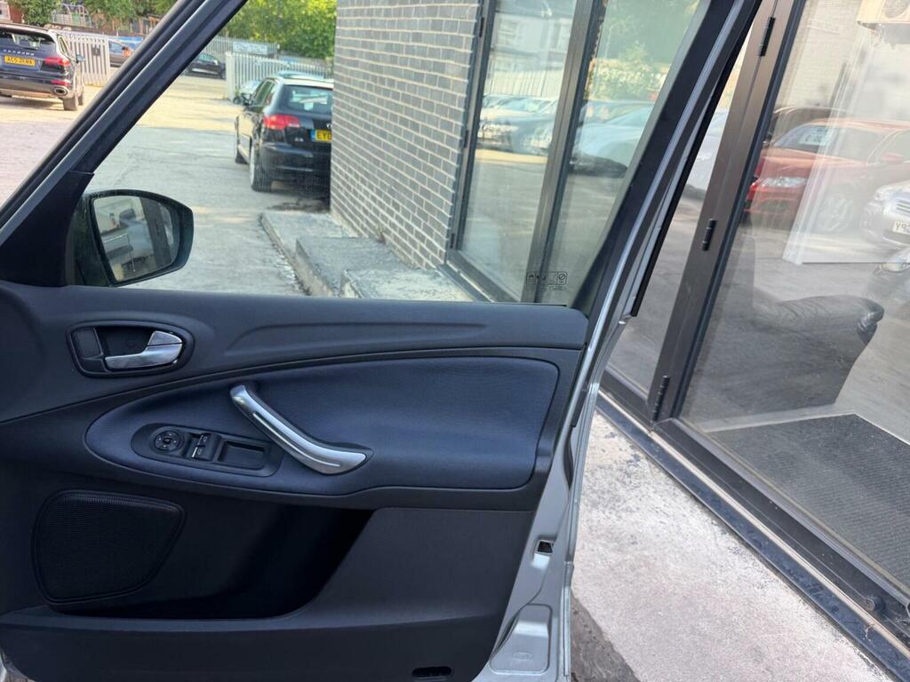 Ford Galaxy Ghia 1.8 Silver #9