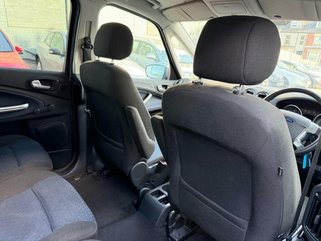 Ford Galaxy Ghia 1.8 Silver #21