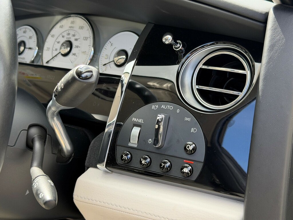 Rolls-Royce Ghost Ghost V12 Swb Green #23