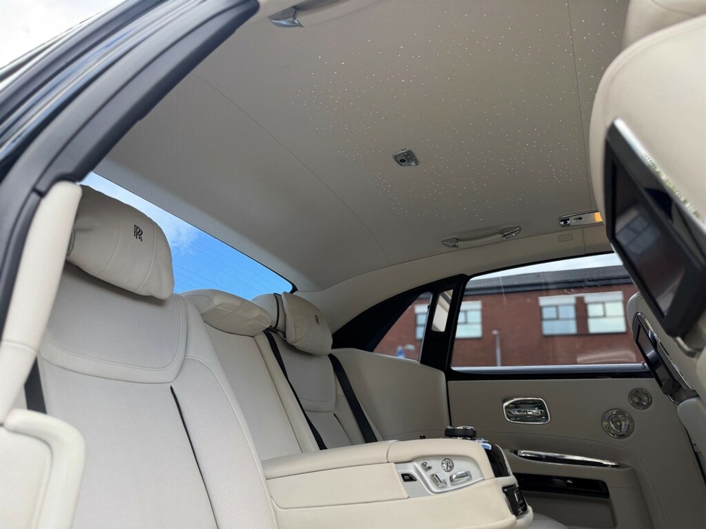 Rolls-Royce Ghost Ghost V12 Swb Green #67