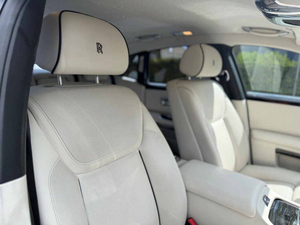 Rolls-Royce Ghost Ghost V12 Swb Green #20