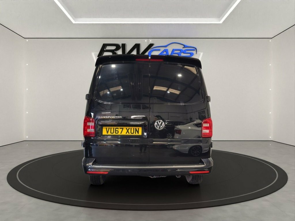 Volkswagen Transporter 2L Trendline VU67XUN Black #2