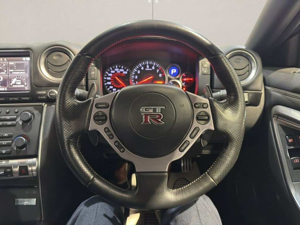 Nissan GT-R Black Edition Silver #18