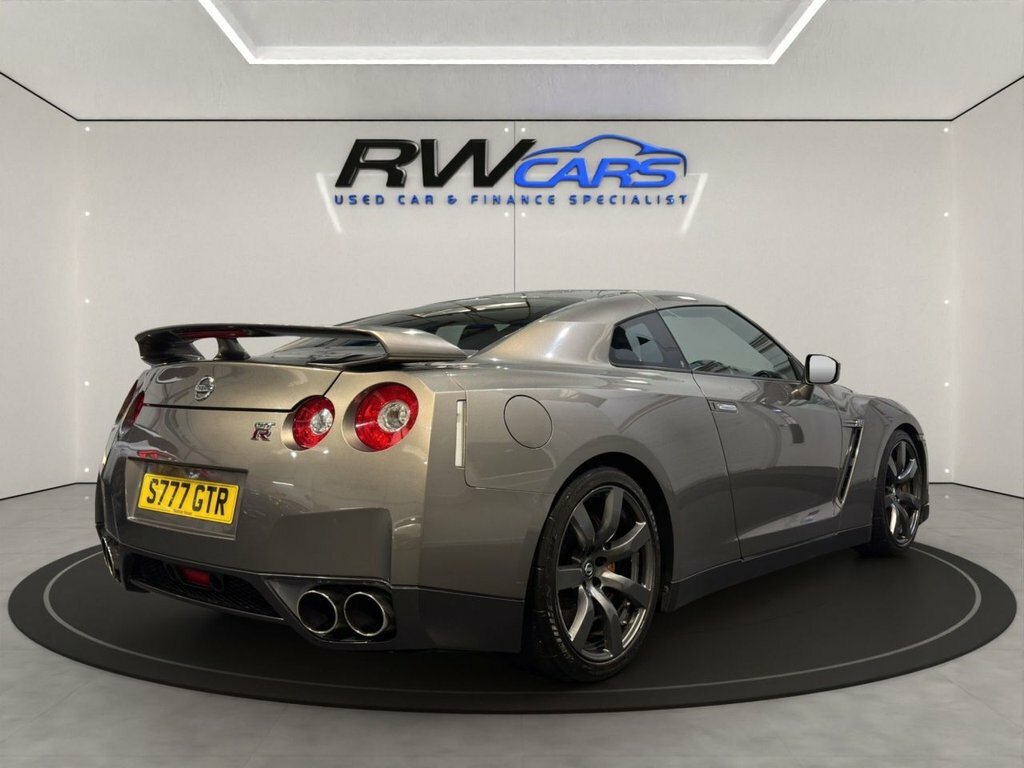 Nissan GT-R Black Edition Silver #4