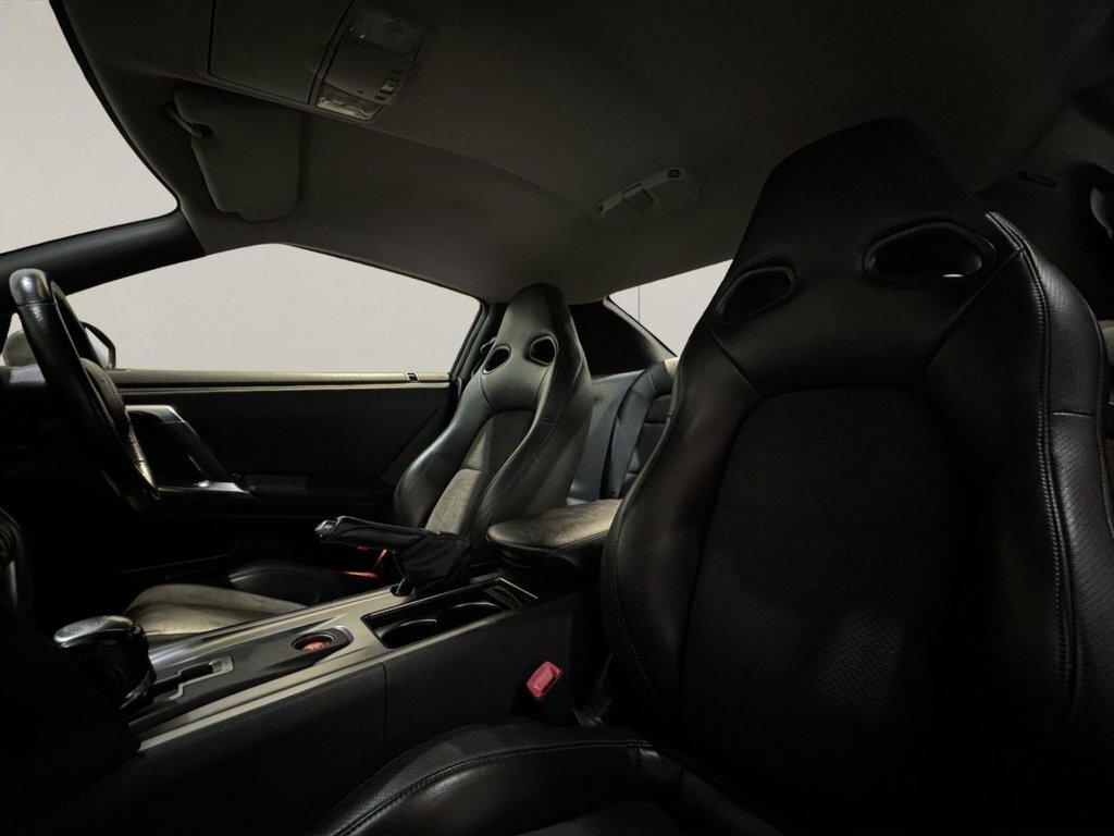 Nissan GT-R Black Edition Silver #25