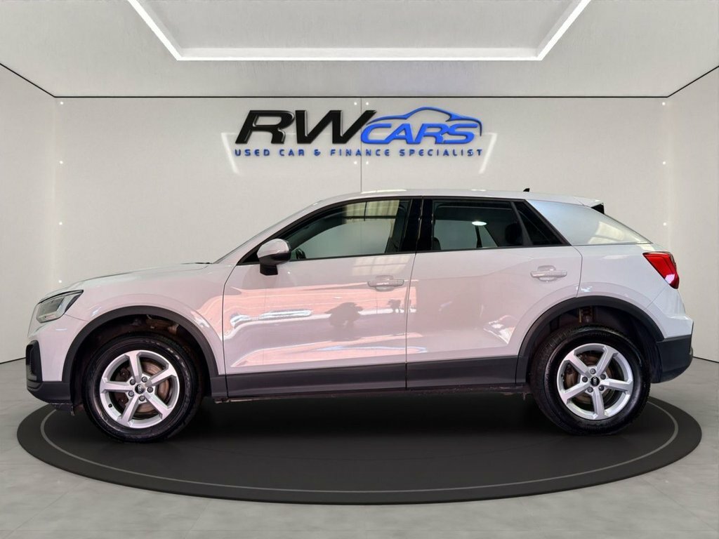 Audi Q2 1L Technik White