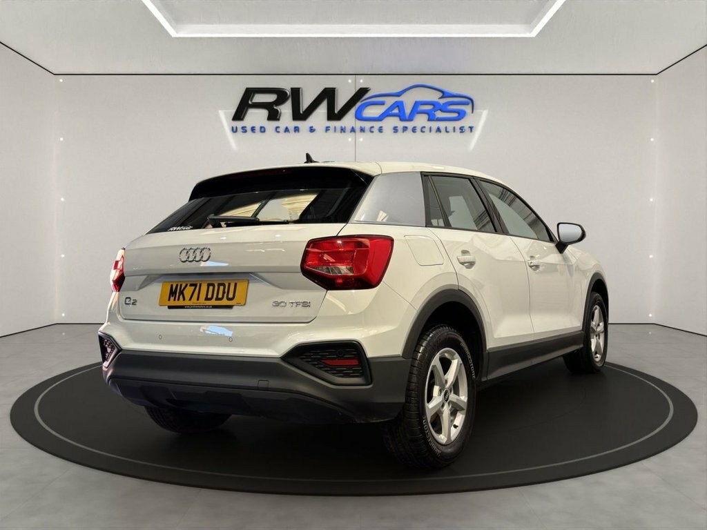 Audi Q2 1L Technik MK71DDU White #4